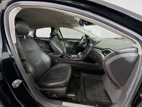 Used 2016 Ford Fusion Titanium image 28