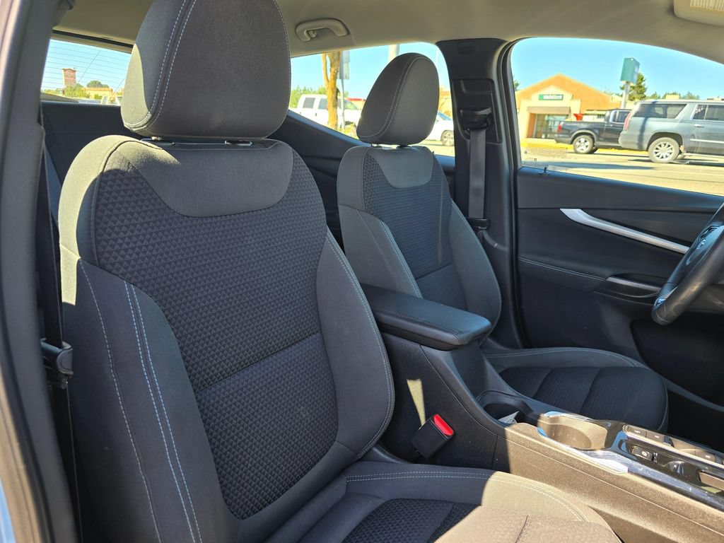 Used 2022 Chevrolet Bolt EUV LT w/ Driver Confidence Package FWD image 10