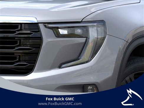 Used 2025 GMC Acadia Elevation w/ Elevation Premium Package image 10