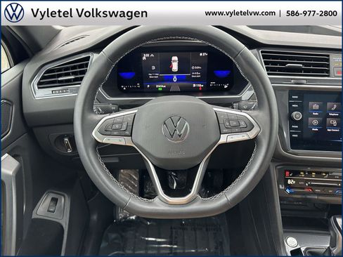 Certified 2022 Volkswagen Tiguan SE image 15