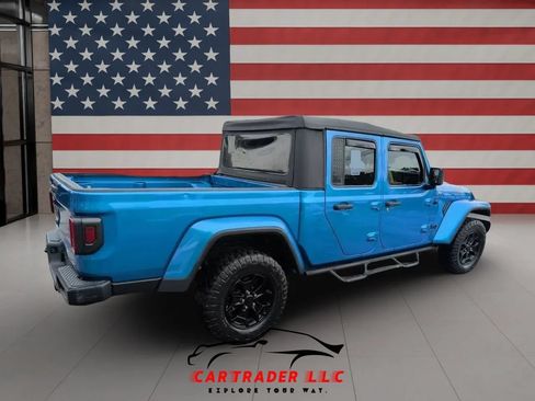 Used 2021 Jeep Gladiator Sport AWD/4WD image 6