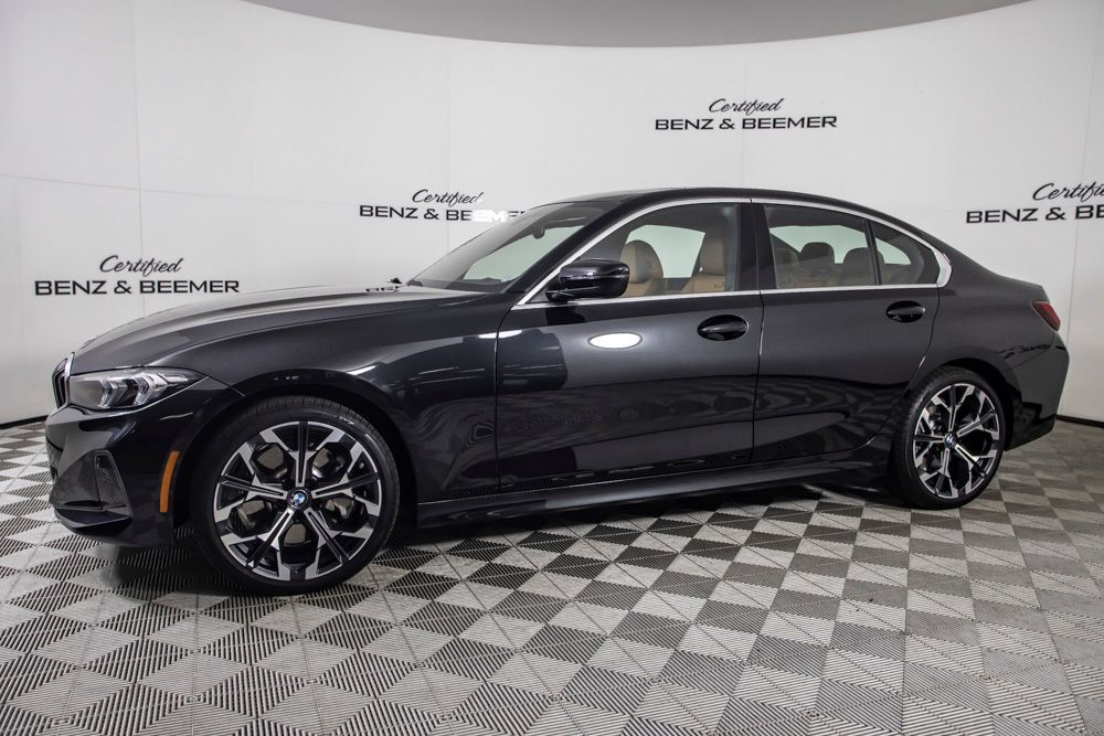 Used 2025 BMW 330i Sedan w/ Convenience Package RWD image 9