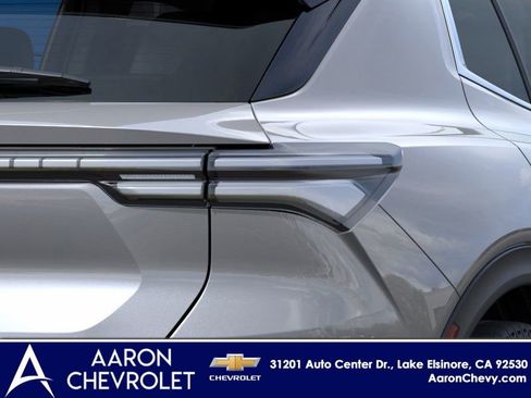 New 2026 Chevrolet Equinox EV LT image 11