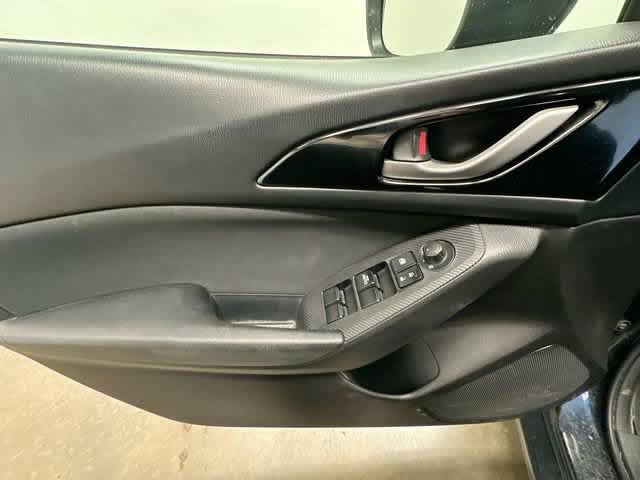 Used 2015 MAZDA MAZDA3 i Sport FWD image 14