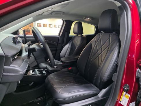 Used 2024 Ford Mustang Mach-E Select w/ Comfort Package Lite image 4