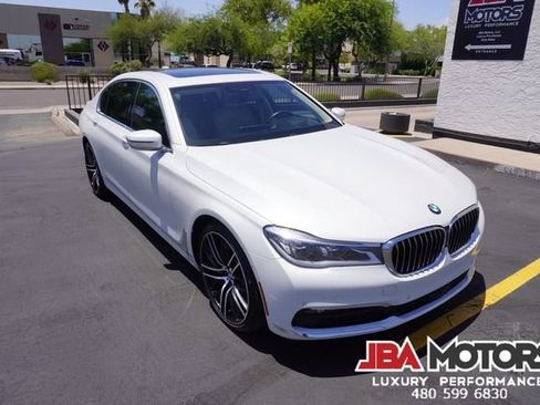 Used 2018 BMW 750i RWD image 76