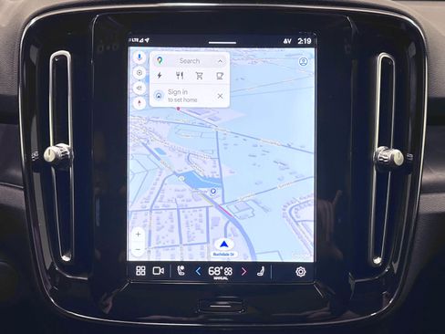 Used 2023 Volvo C40 P8 Recharge Ultimate w/ Protection Package Premier image 32