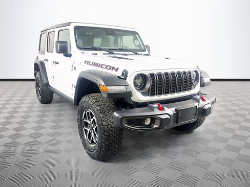 Used 2025 Jeep Wrangler Unlimited Rubicon AWD/4WD image 1