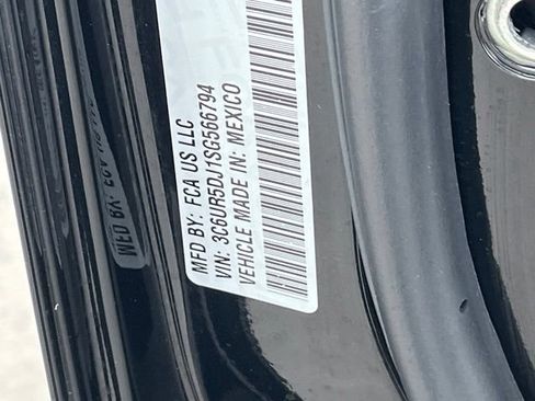 Used 2025 RAM 2500 Big Horn AWD/4WD image 26