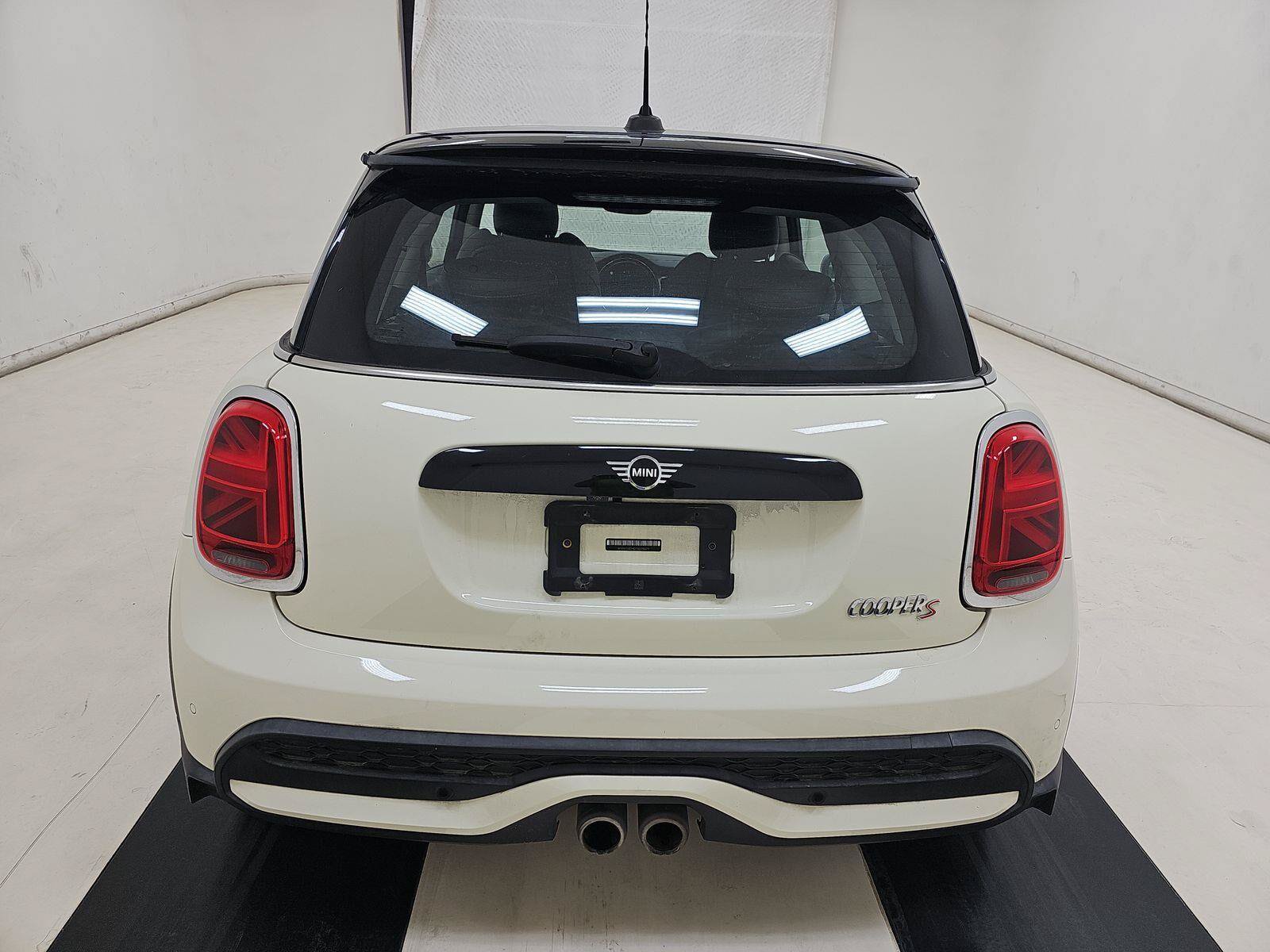 Used 2022 MINI Cooper S FWD image 6