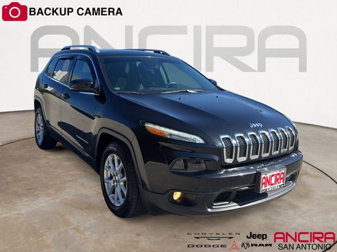 Used 2016 Jeep Cherokee Latitude w/ Safety/Convenience Group FWD image 1