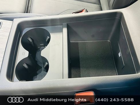 Certified 2025 Audi Q5 e Premium Plus w/ Premium Plus Package AWD/4WD image 21