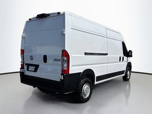 Used 2026 RAM ProMaster 2500 w/ Convenience Group FWD image 4