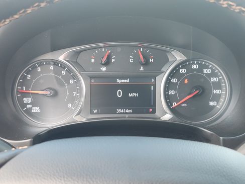 Used 2023 GMC Terrain AT4 w/ Tech Package AWD/4WD image 17