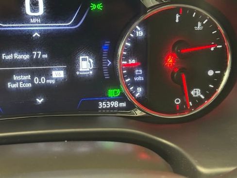 Used 2023 GMC Acadia AT4 w/ GMC Pro Grade Package AWD/4WD image 10