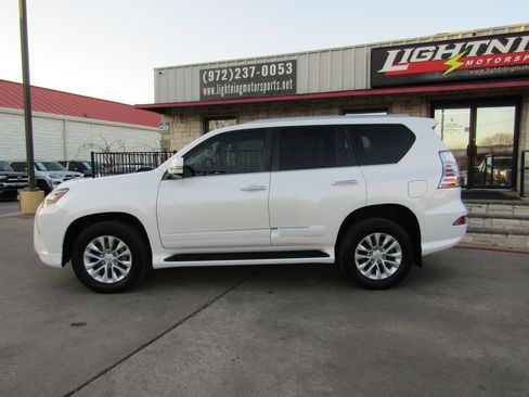 Used 2015 Lexus GX 460 w/ Premium Package image 2