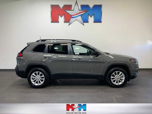 Used 2022 Jeep Cherokee Latitude Lux image 1