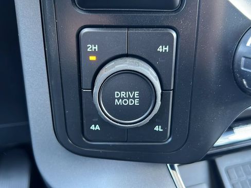 Used 2022 Ford F150 Lariat w/ Equipment Group 502A High AWD/4WD image 24