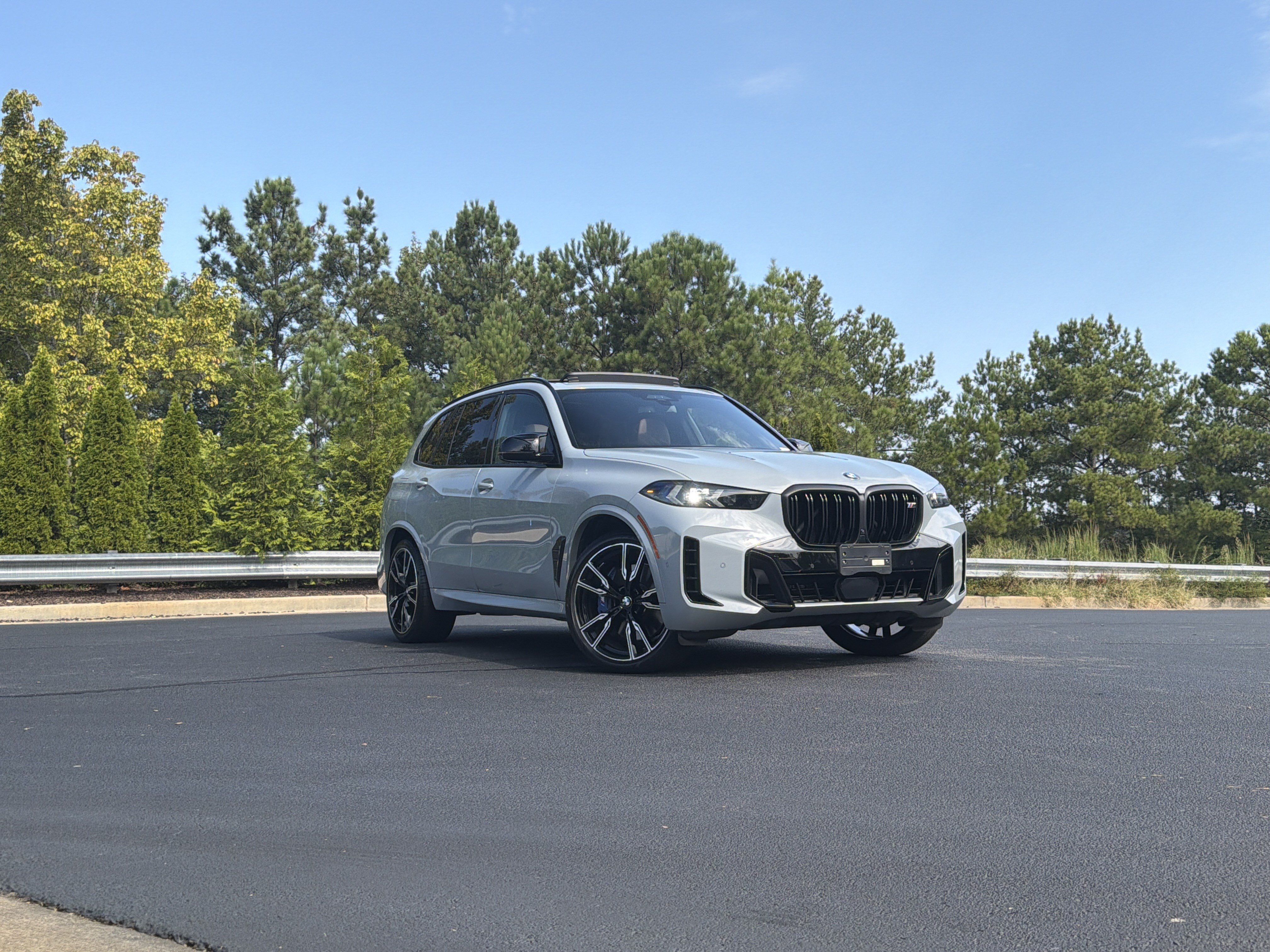 Used 2025 BMW X5 M60i AWD/4WD image 2