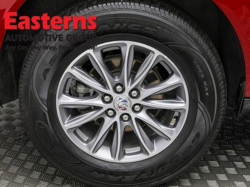 Used 2024 Buick Enclave Premium image 29