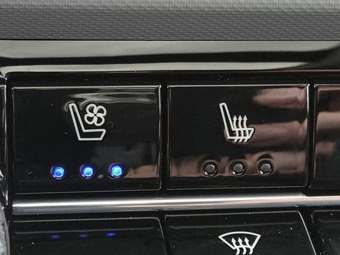 New 2027 Chevrolet Bolt RS w/ Technology Package image 7