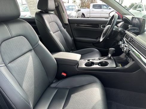 Used 2024 Honda Civic Touring image 13