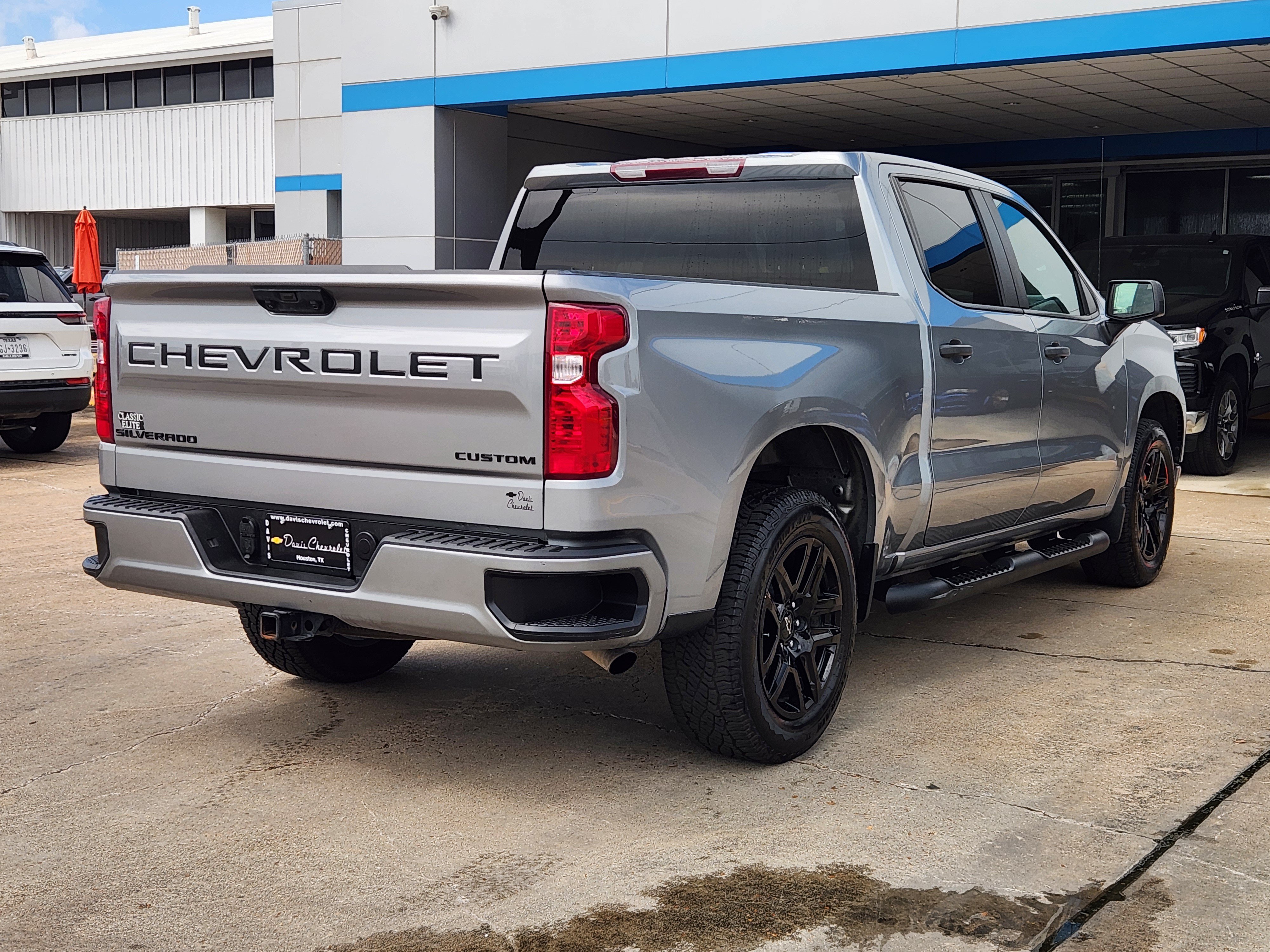 Used 2024 Chevrolet Silverado 1500 Custom w/ Turbomax Blackout Package RWD image 6