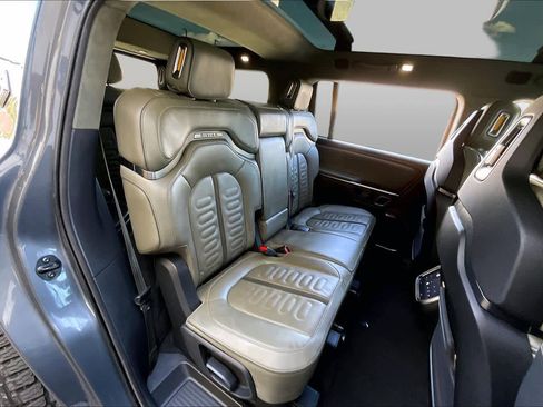 Used 2023 Rivian R1S Adventure AWD/4WD image 19