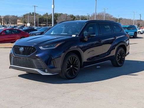 Used 2024 Toyota Highlander XSE image 10