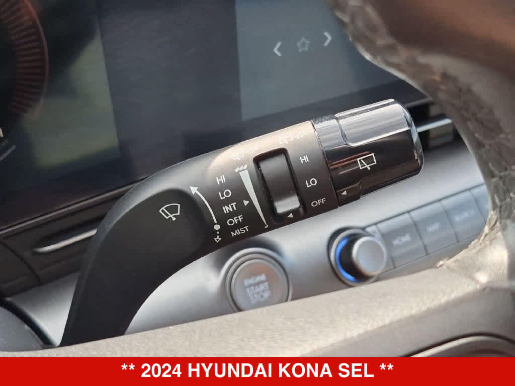 Used 2024 Hyundai Kona SEL AWD/4WD image 25