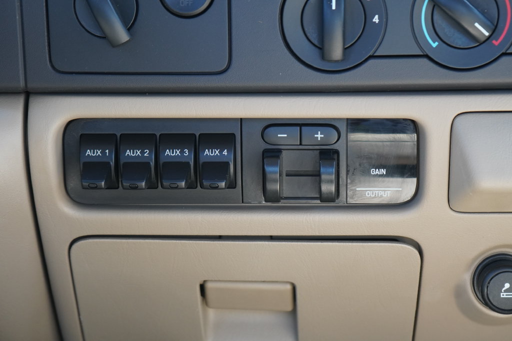 Used 2005 Ford F350 XLT AWD/4WD image 23