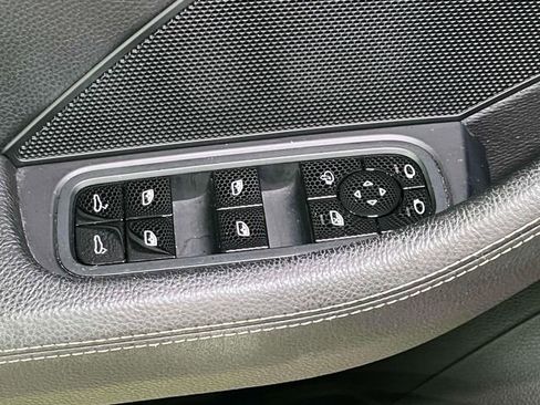 Certified 2020 Porsche Panamera image 37