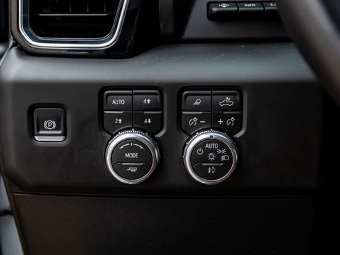 Used 2026 GMC Sierra 2500 Denali Ultimate image 22