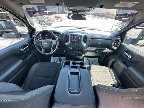 Used 2024 Chevrolet Silverado 2500 Custom w/ Custom Value Package AWD/4WD image 5