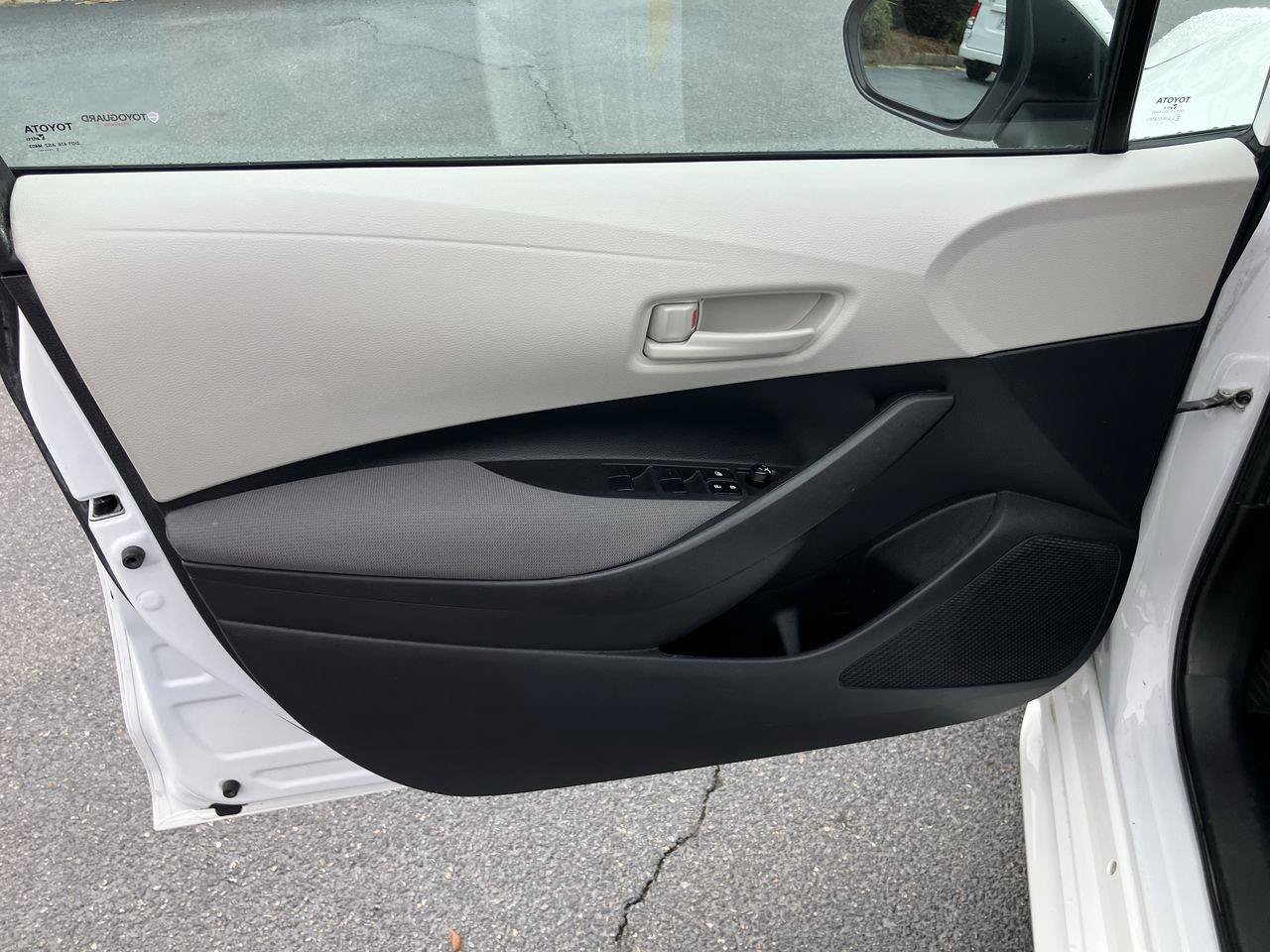Certified 2025 Toyota Corolla LE w/ Convenience Package FWD image 13