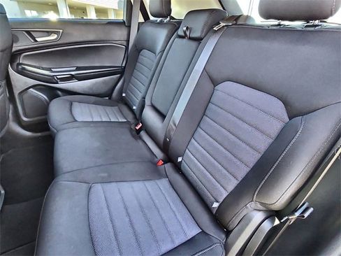 Used 2024 Ford Edge SE image 20