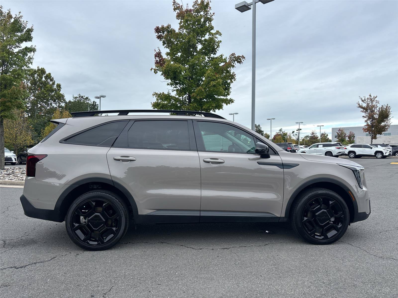 Used 2025 Kia Sorento SX AWD/4WD image 36