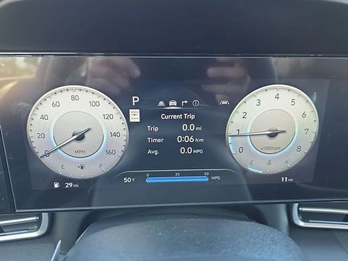 New 2026 Hyundai Elantra Limited image 30