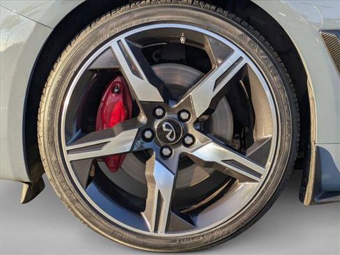 Used 2022 INFINITI Q60 Red Sport 400 w/ Carbon Fiber Package image 17