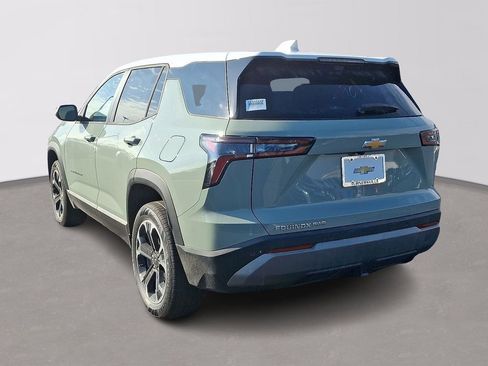 New 2026 Chevrolet Equinox LT w/ Convenience Package II image 3