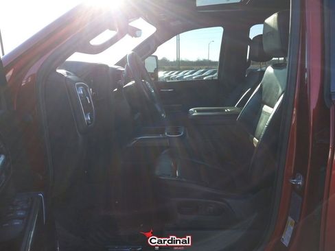 Used 2022 GMC Sierra 2500 AT4 w/ AT4 Premium Plus Package image 17