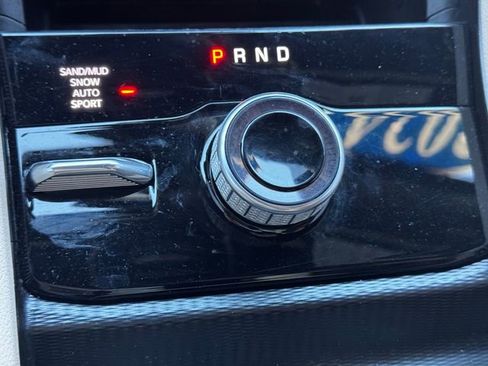 Certified 2024 Jeep Grand Cherokee Limited AWD/4WD image 39