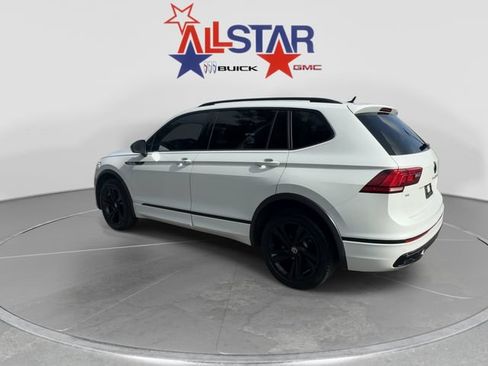 Used 2024 Volkswagen Tiguan SE R-Line w/ MDO Package, Three-Row FWD image 5