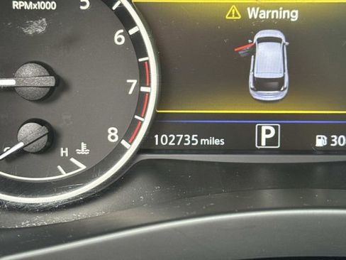 Used 2018 Nissan Murano Platinum image 2