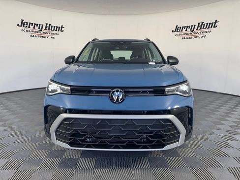 Used 2025 Volkswagen Taos S FWD image 5