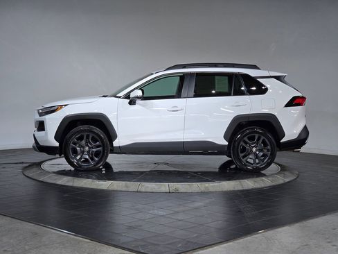 Used 2024 Toyota RAV4 Adventure image 6