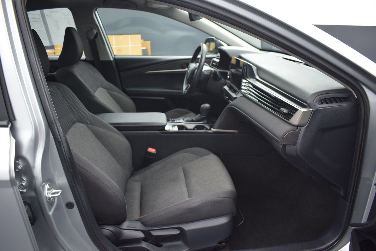 Used 2025 Toyota Camry LE w/ Convenience Package AWD/4WD image 10