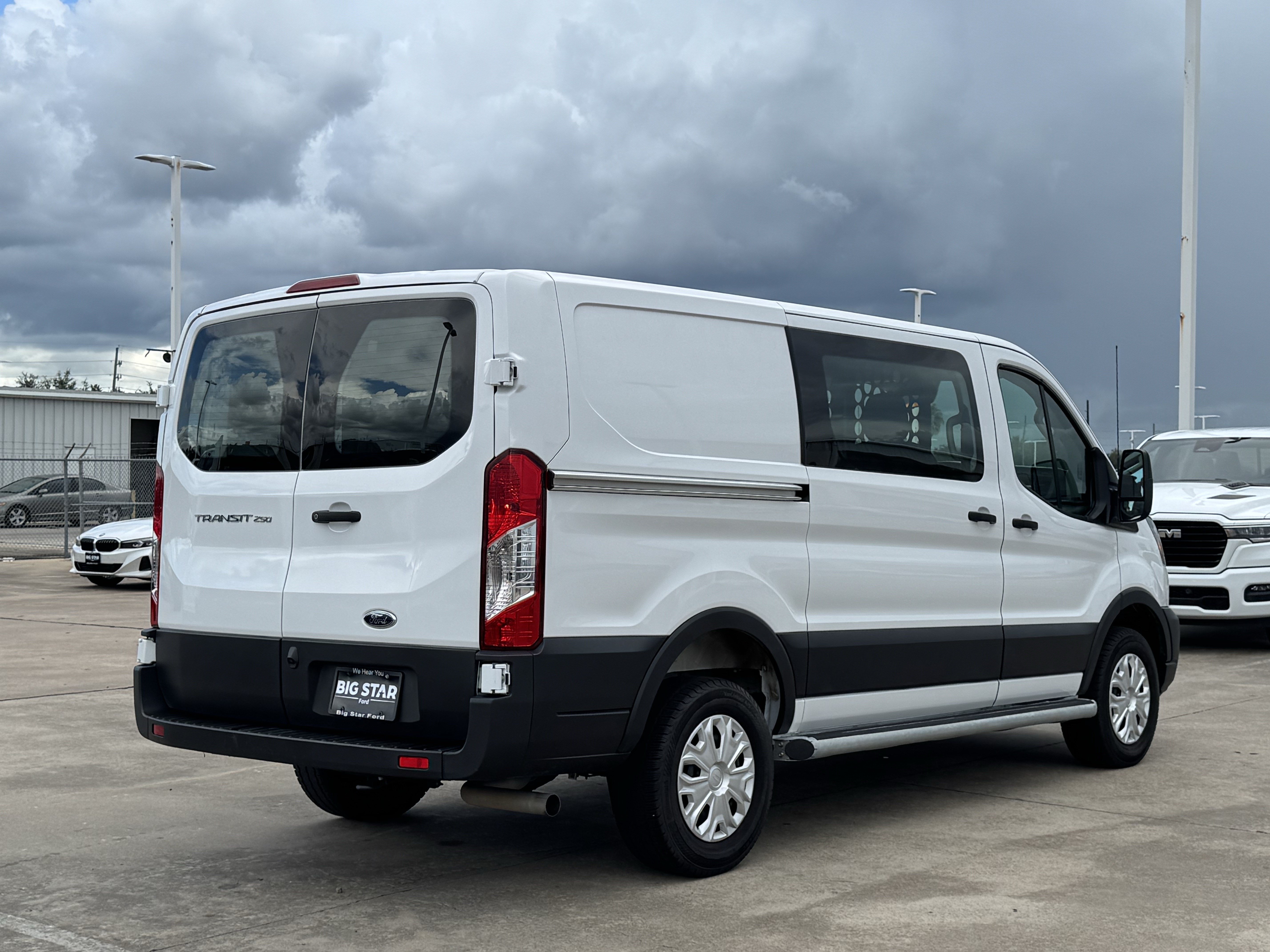 Used 2025 Ford Transit 250 Low Roof w/ Exterior Upgrade Package RWD image 6