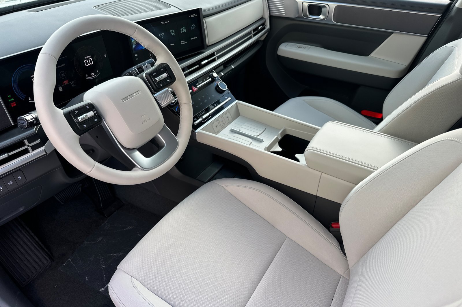Certified 2026 Hyundai Santa Fe SE FWD image 13