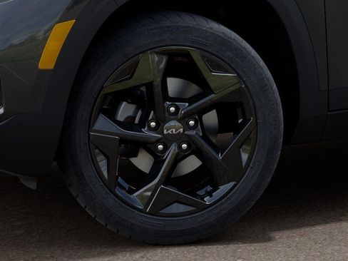 New 2026 Kia Seltos EX FWD image 9